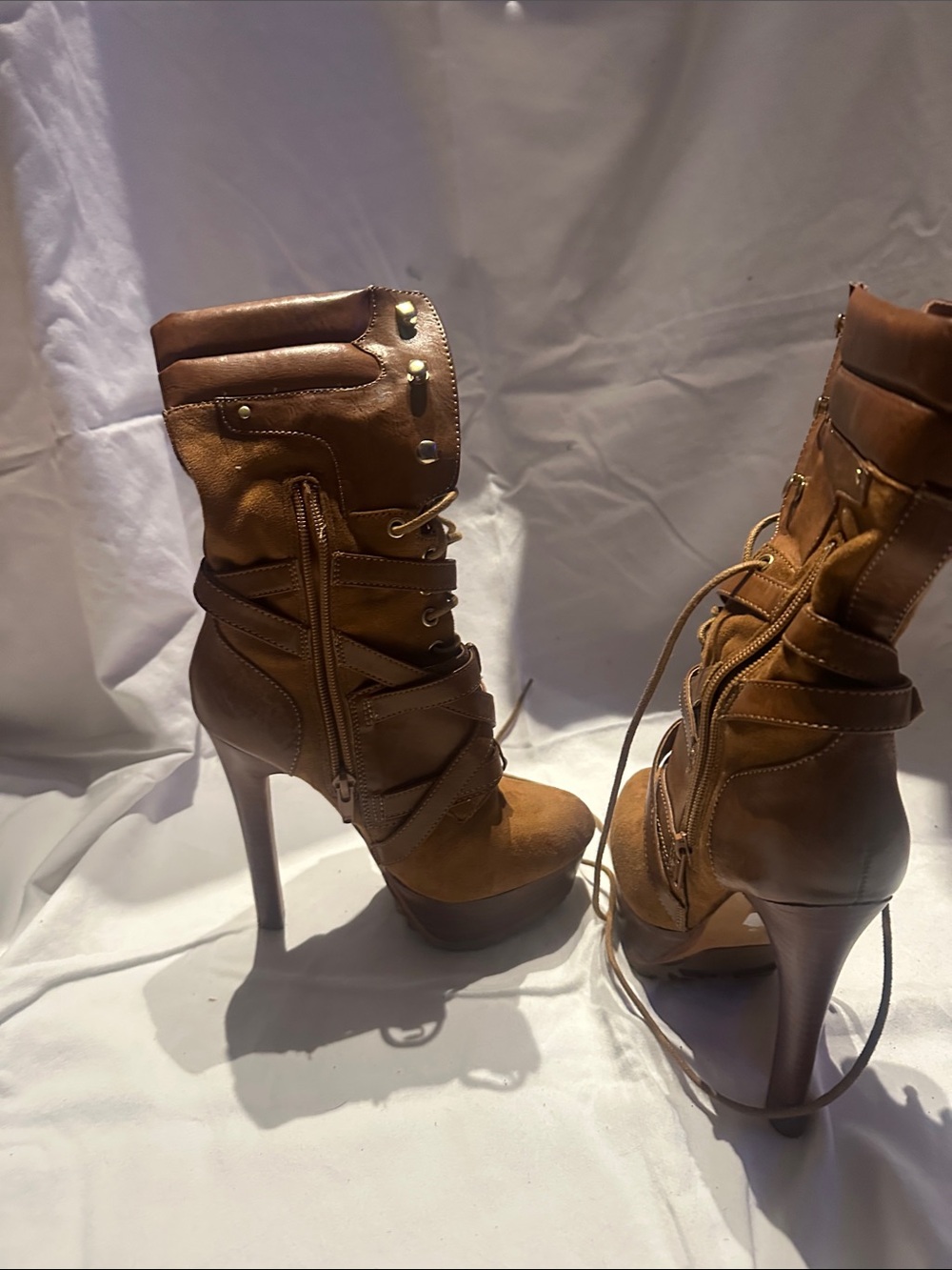 bebe Tan Brown Platform Lace-Up High-Heel Ankle Boots - Picture 5 of 6